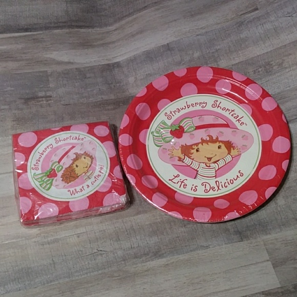 Other - Strawberry Shortcake Paper Plates Napkins